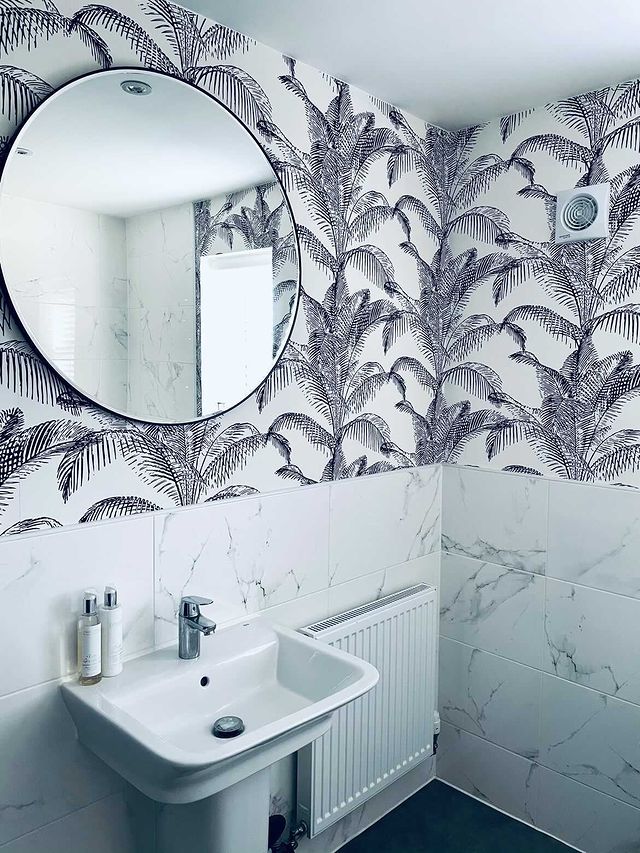 Pandore Palm Leaves Black Wallpaper 406801