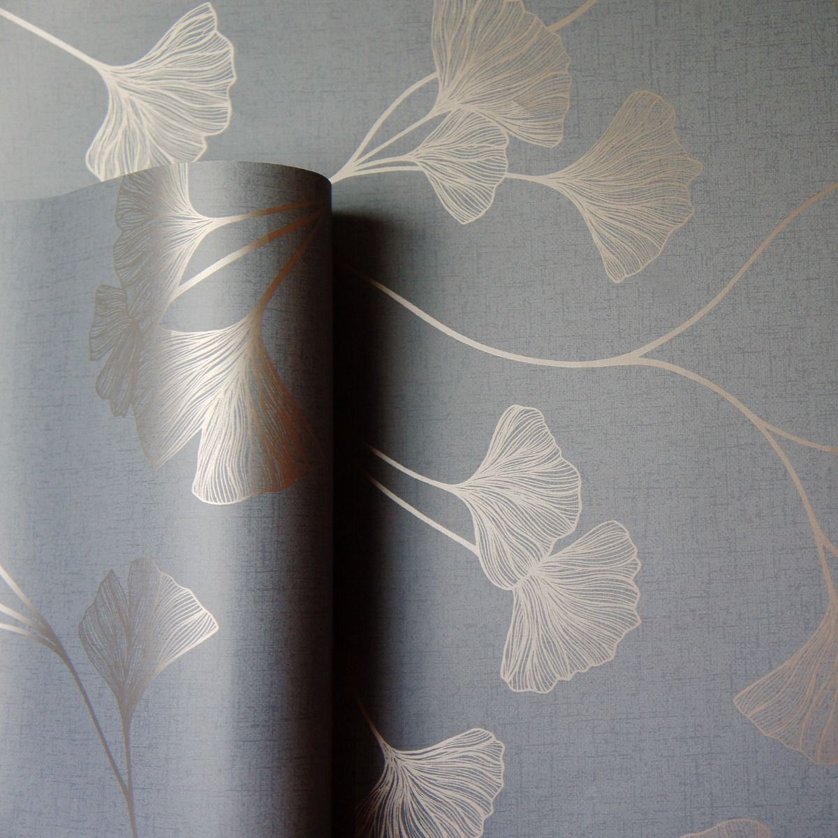 holden wallpaper competition two hundred pounds prize