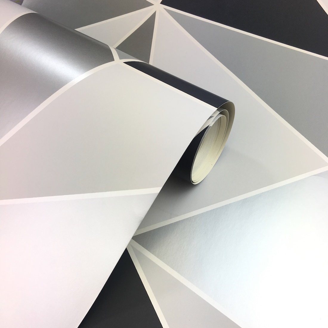 Apex Geometric Wallpaper Black and Silver Fine Decor