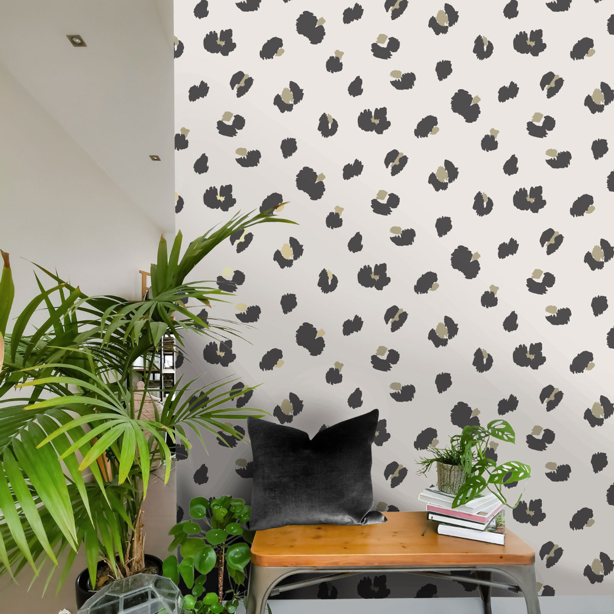 Large Leopard Spot Holden Wallpaper Cream 13032