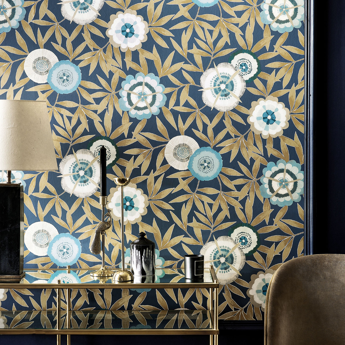 Harlequin Komovi Floral Wallpaper Midnight Blue and Gold HSAW112160