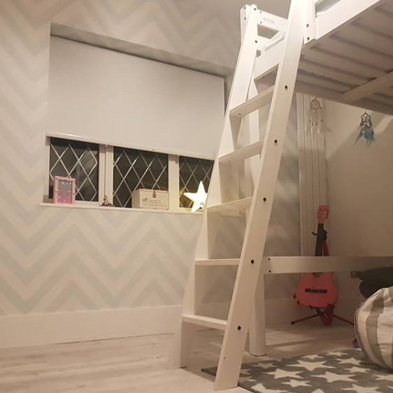 Grey and White Zig Zag Kids Bedroom Wallpaper Instagram @Instahouse_story